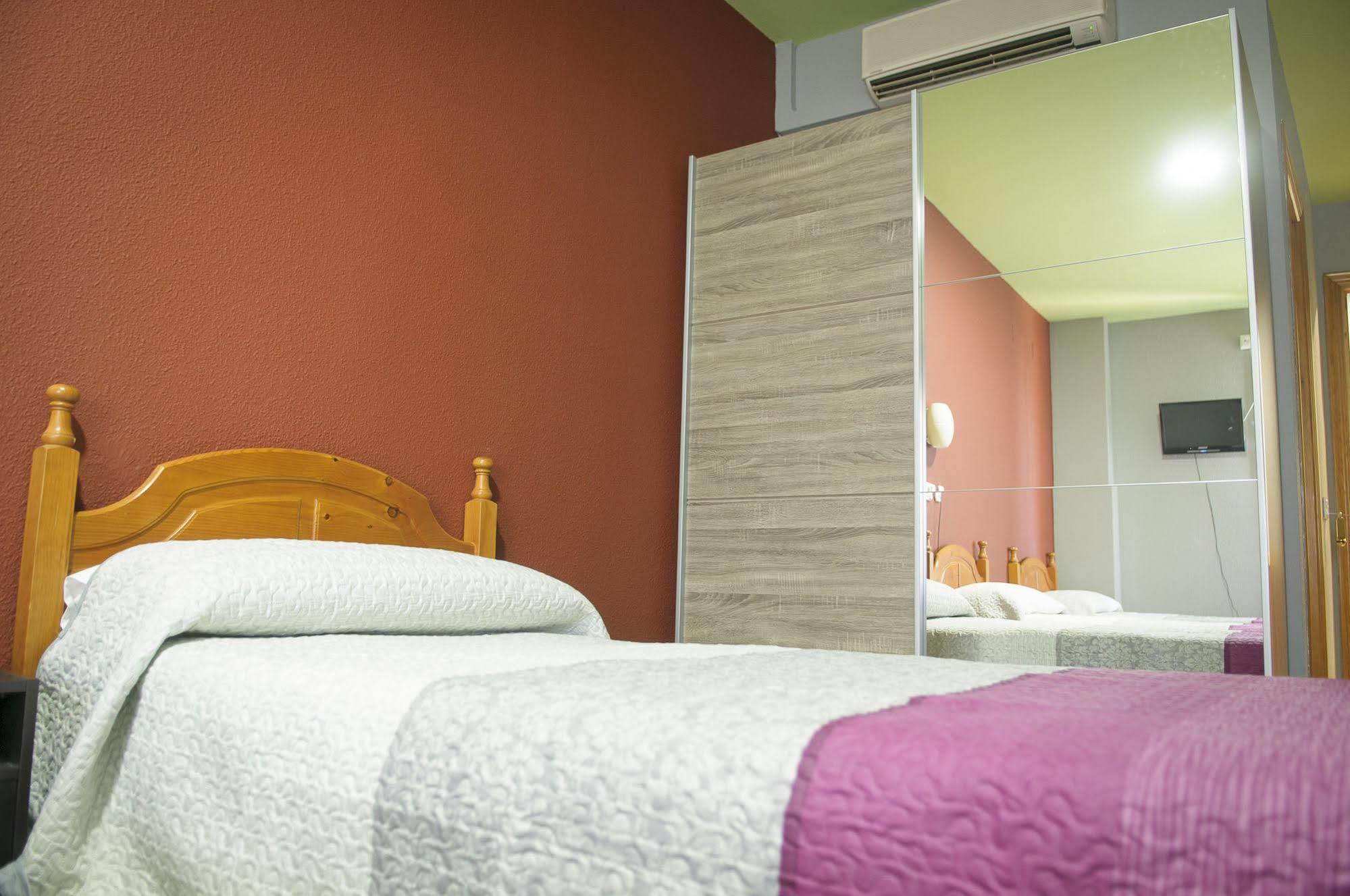 Hotel Lux Aljarafe Mairena del Aljarafe Ngoại thất bức ảnh